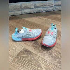 Girls' Grade School UA Runplay Fade Running Shoes, youth size 6.5